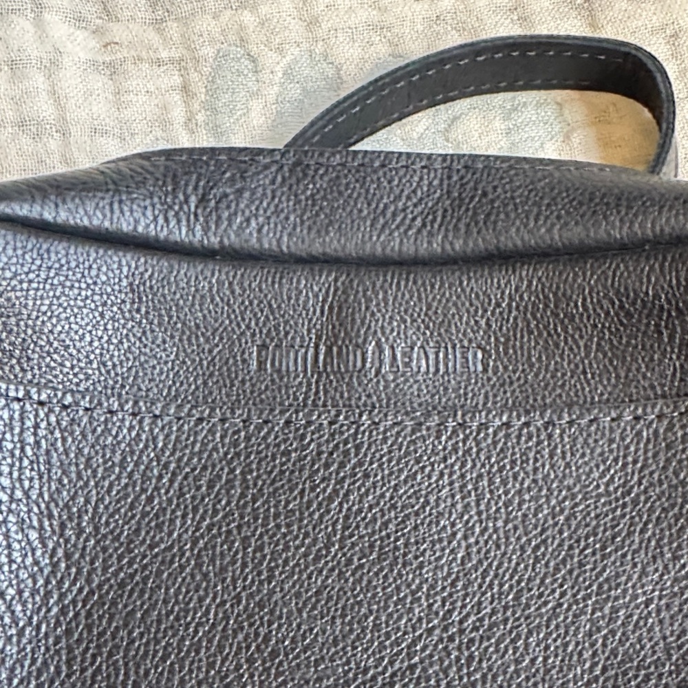 Portland Leather Midnight Black Crossbody Bag - Picture 5 of 7